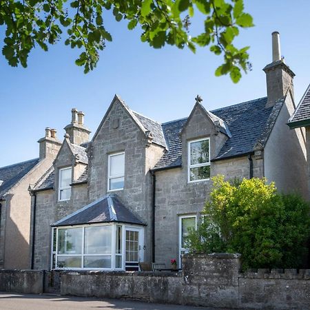 Seaview House - A Traditional Home By The Beach Nairn Exterior foto